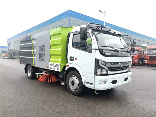 東風(fēng)多利卡國(guó)六洗掃車(chē)